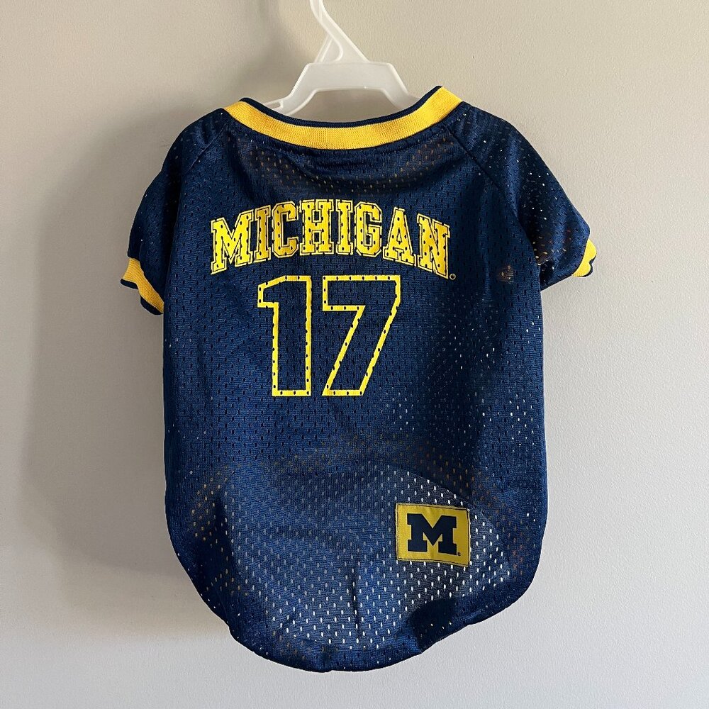 Michigan Wolverines Dog Jersey #17 Medium | NCAA Football Pet Raglan Shirt